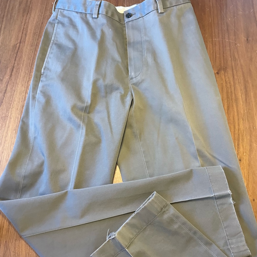 Brooks Brothers Men's Gray Chinos
